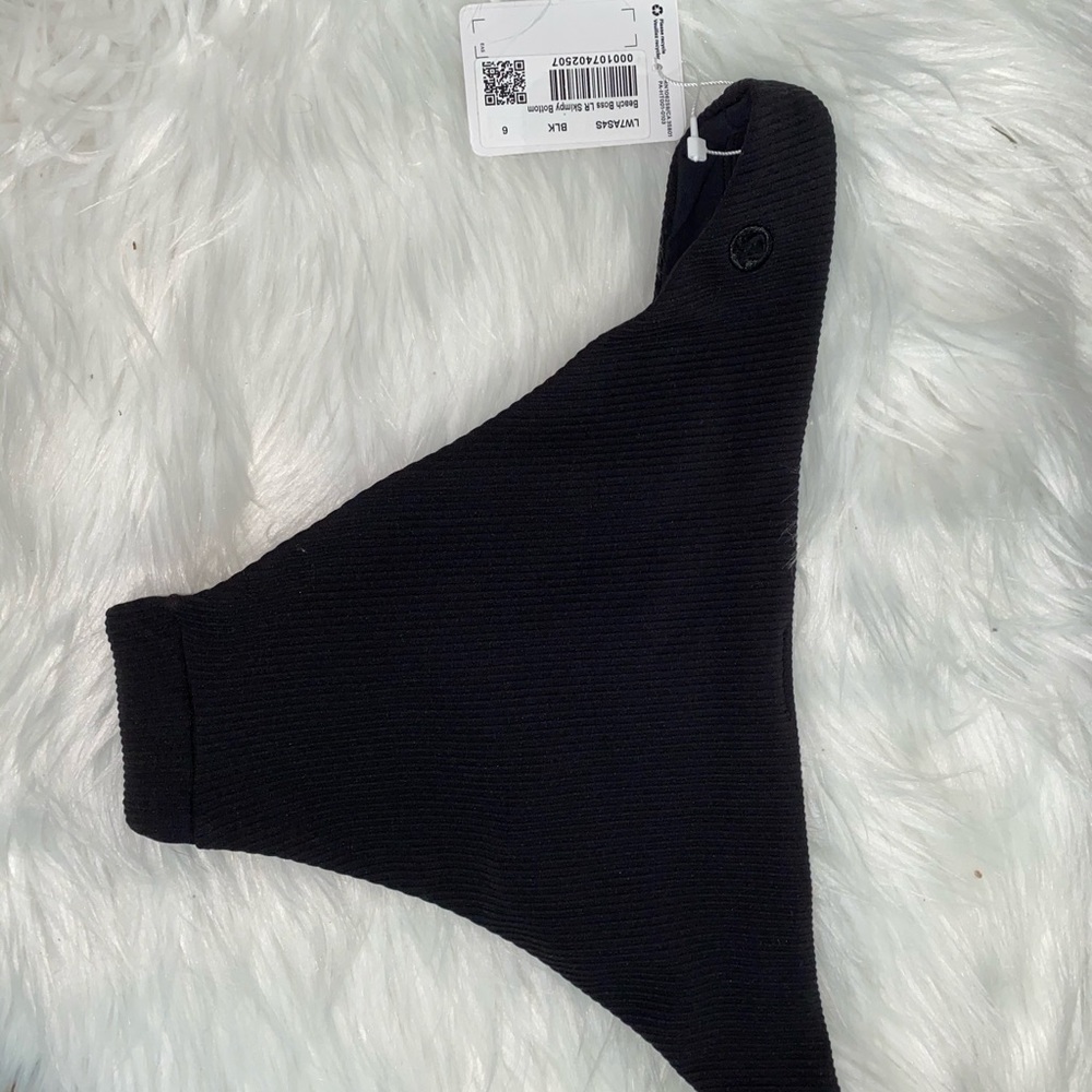 NWT Lululemon Beach Boss LR Skimpy Bottom Size 6